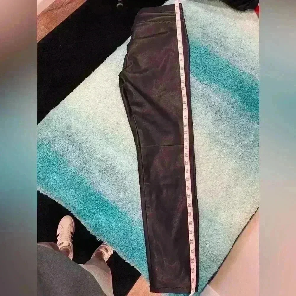 🔥Free People Faux leather Pants🔥